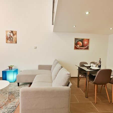 Apartamento Danube Dwelling Akacfa 41 Budapest Exterior foto