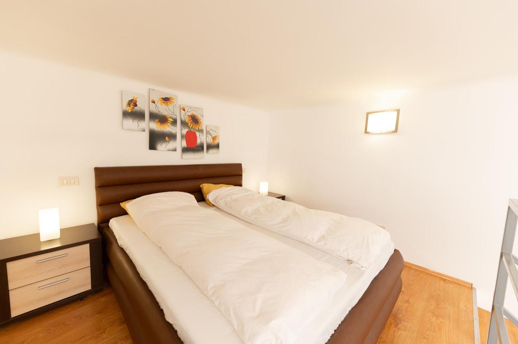 Apartamento Danube Dwelling Akacfa 41 Budapest Exterior foto